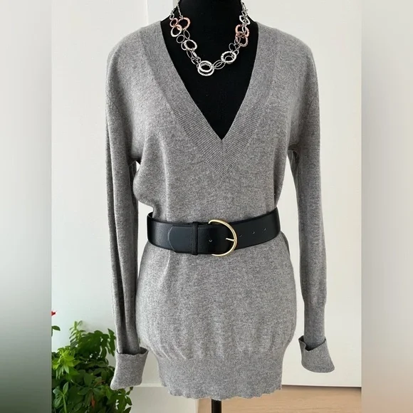 AUTUMN CASHMERE Deep V Neck Pullover Fine Knit Sweater Bodycon Luxury Minimalist - Picture 4 of 14